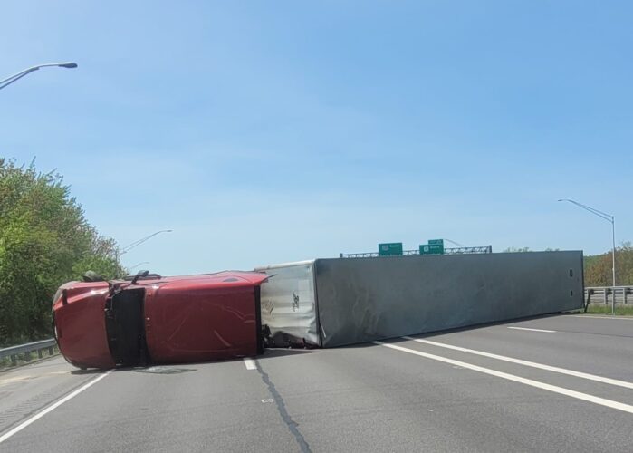 Truck crash on Williamsport highway causes traffic jam, minor injuries | News, Sports, Jobs